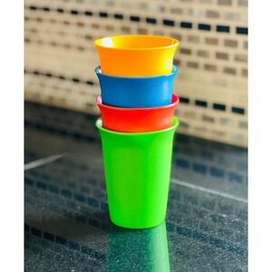 VINTAGE Tupperware Kids Small Juice Cups Primary Color Bell Tumblers Set of 4